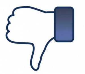 Facebook en tête, ce sont des conditions générales jugées abusives par de nombreux internautes auxquels s'ajoutent un risque de piratage très élevé